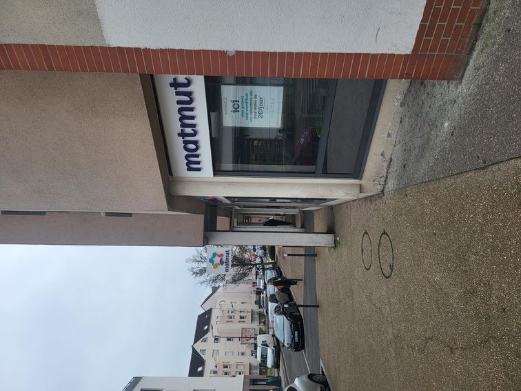 Devanture agence Matmut Cergy 1 Rue des Passage Perdus