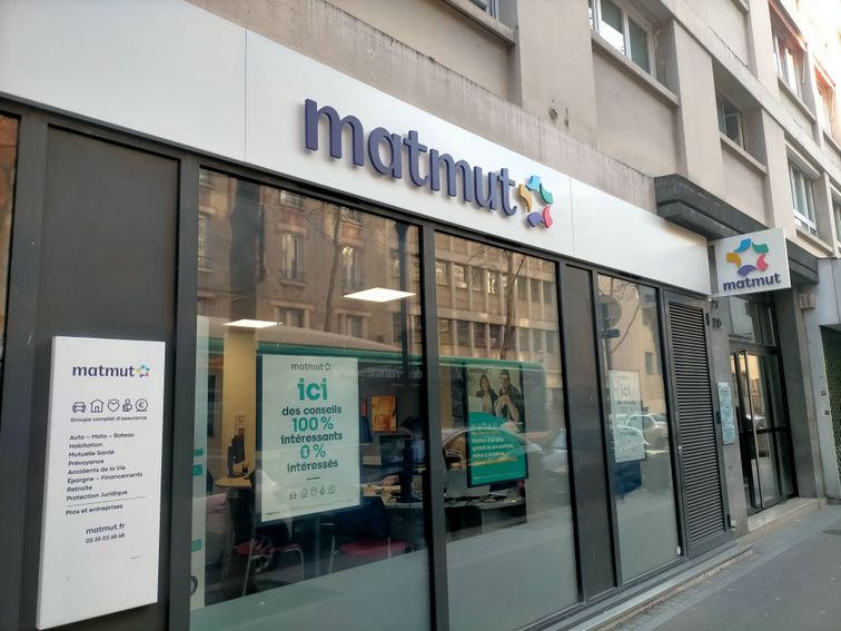 Devanture agence Matmut Boulogne-Billancourt 219 Boulevard Jean Jaurès