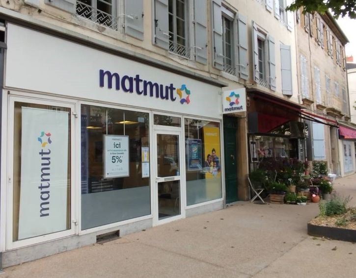 Devanture agence Matmut Millau 14 Avenue de la République
