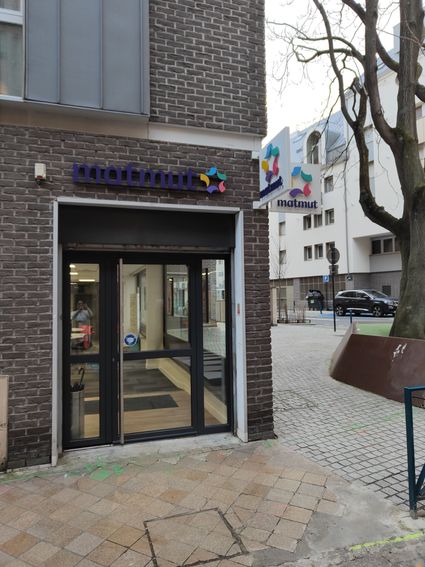 Devanture agence Matmut Pantin 1 rue de la Liberté