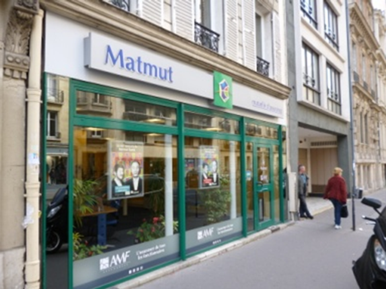 Devanture agence Matmut Paris 55 Bis Rue Jouffroy d'Abbans