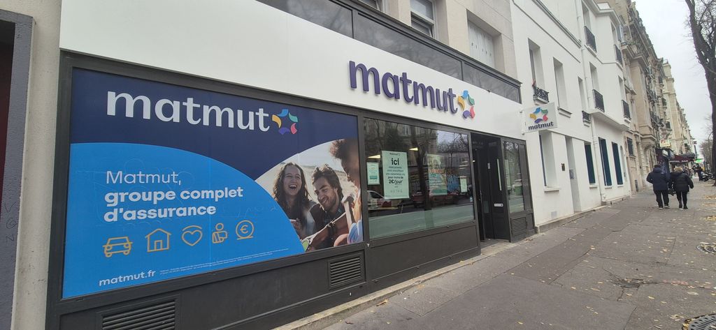 Devanture agence Matmut Paris 28 Rue Belgrand