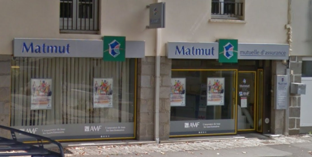Devanture agence Matmut Mayenne 22 Place des Halles