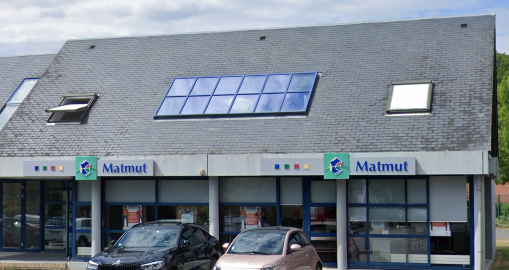Devanture agence Matmut Quimper 71 Rue du Président Sadate