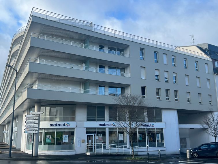 Devanture agence Matmut Saint-Brieuc 24 Boulevard Waldeck Rousseau