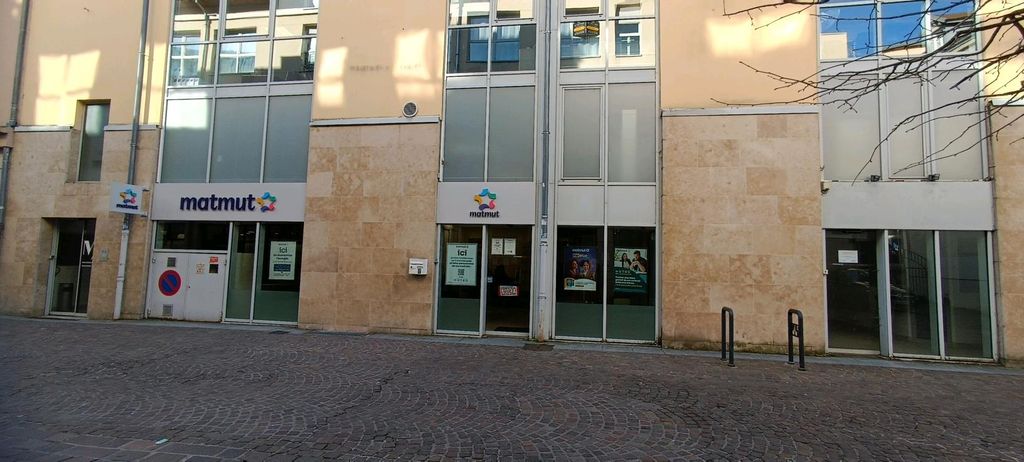 Devanture agence Matmut Montbéliard 4 Rue de l'École Française