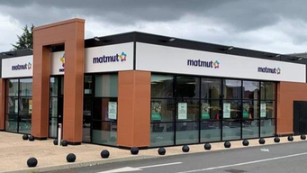 Devanture agence Matmut Blois 28 Avenue Robert Schuman