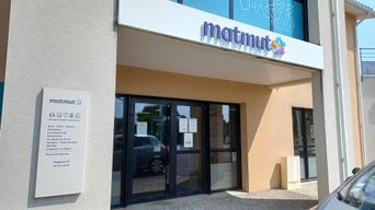 Devanture agence Matmut Saint-Yrieix-Sur-Charente 91 Boulevard de Bretagne