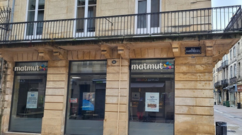 Devanture agence Matmut Bordeaux 88 Rue Porte Dijeaux