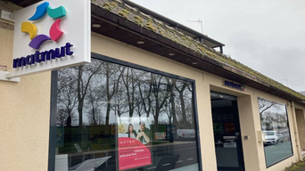 Devanture agence Matmut Amboise 32 Quai du Général de Gaulle