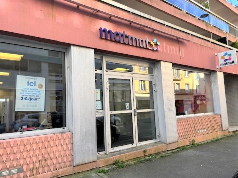 Devanture agence Matmut Brest 14 rue Branda