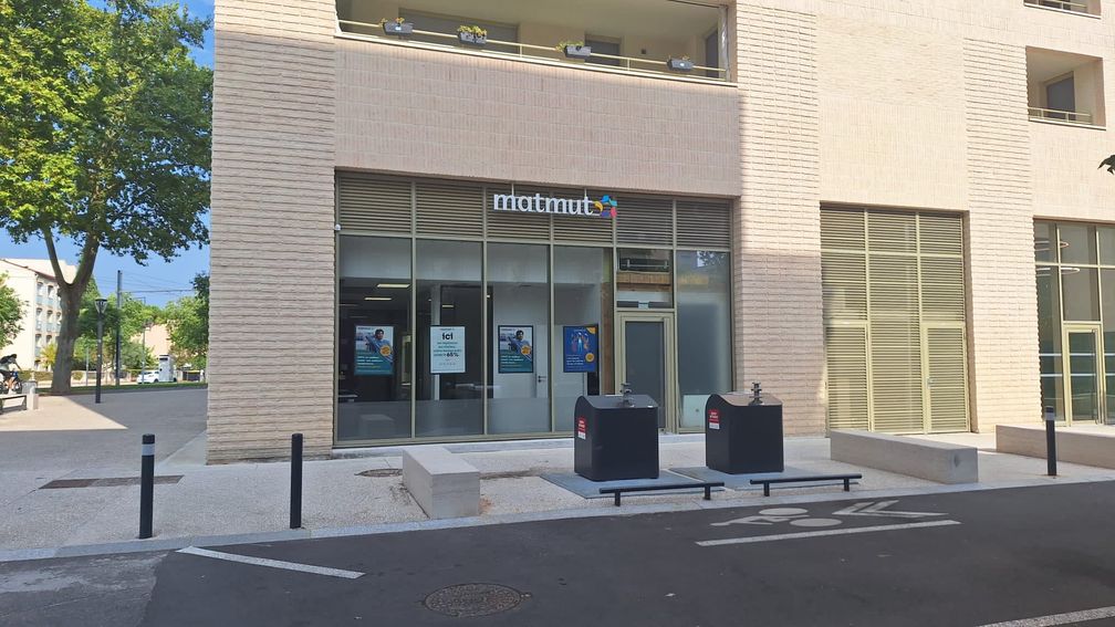 Devanture agence Matmut Toulouse 161 Avenue de Grande Bretagne