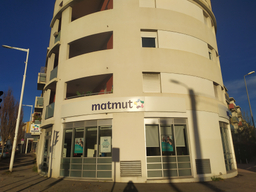 Devanture agence Matmut Perpignan 15 Avenue Pierre Cambres