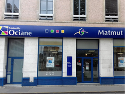 Devanture agence Matmut Pau 4 Place de la République