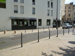 Devanture agence Matmut Lyon 7 Place du Marché