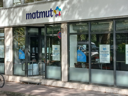 Devanture agence Matmut Chambéry 28 Quai Charles Roissard