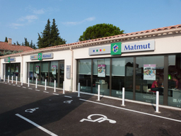 Devanture agence Matmut Carpentras 600 Avenue Jean Henri Fabre