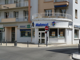 Devanture agence Matmut Valence 67 Avenue Sadi Carnot