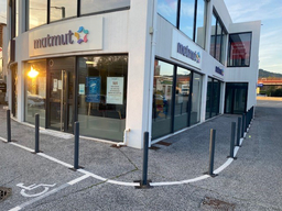 Devanture agence Matmut Brignoles 432 Avenue du Docteur Giustiniani