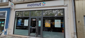 Devanture agence Matmut Pontoise 12 Rue de l'Hôtel Dieu