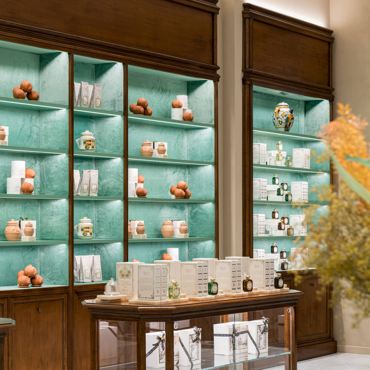 f06658b6-35a8-42da-9010-89a25de6c2d8