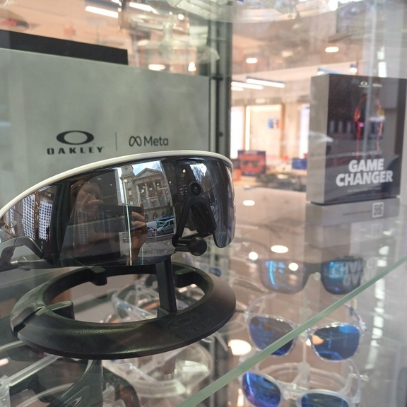 efdb2d81-7804-4a60-9334-38f62c75efd4