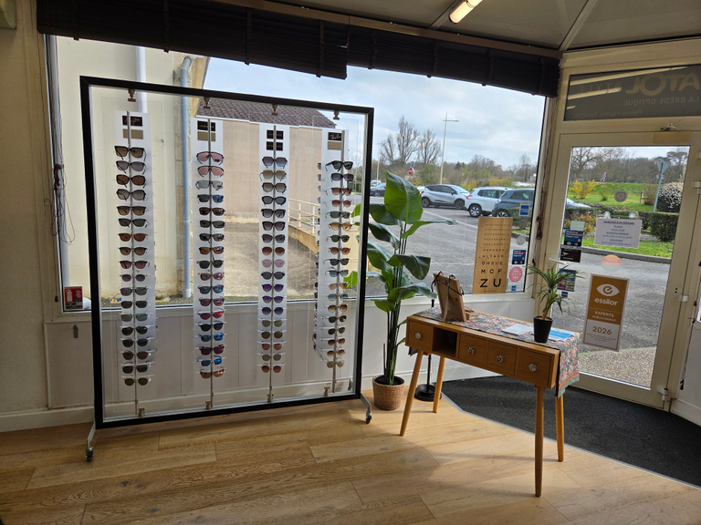 893d7ca8-7c32-41b6-81b1-5392f863c30f