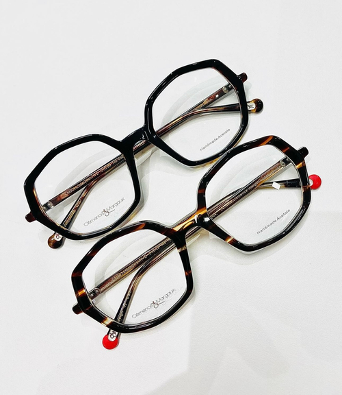 e37a0333-cd5a-403d-811e-0942198c9635