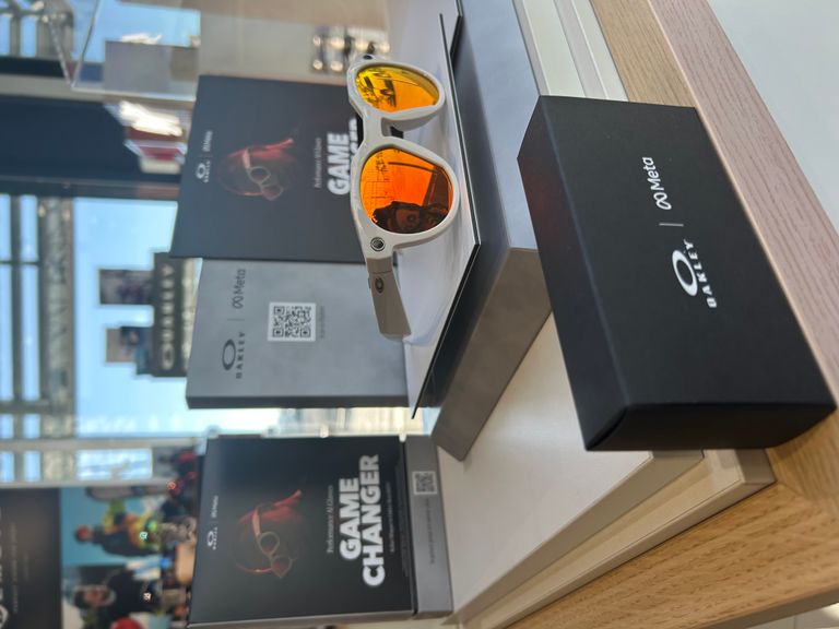 03ac244a-e7a3-4097-bc2b-689818f3d8e3