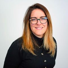 Mme Laetitia Berthelot petiteau, votre Opticien Atol à Neuville de poitou