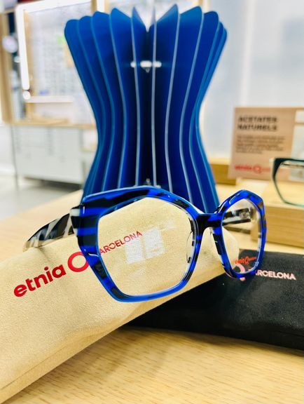 dde2fbb2-2ea9-42f3-9c9e-b17e543c8904