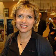 Mme Peggy Alfred, votre Opticien Atol à Saint maximin la ste baume