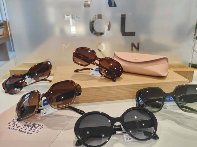 4eda894d-cb77-4d63-81fa-5334213a1199