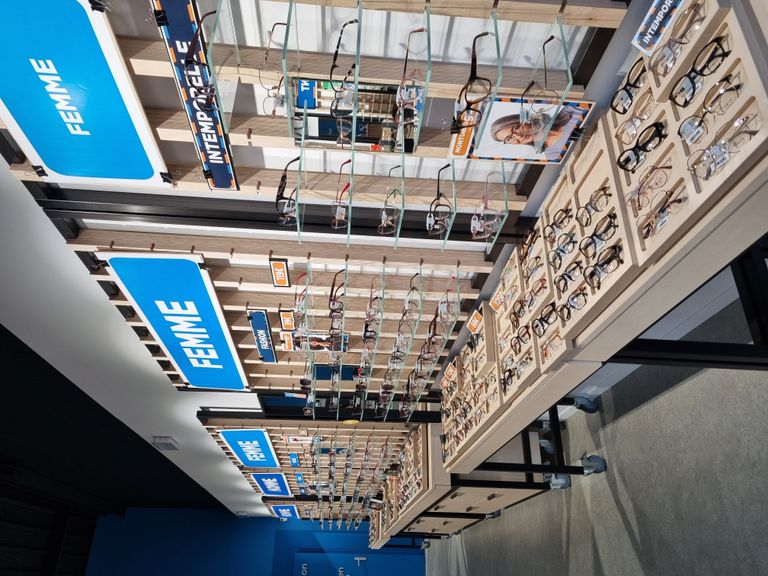 d33e67a1-19fd-42f4-a6a7-48f7ab429a75