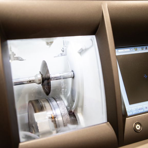 891a57e9-316f-41ae-af44-433ea93d5a38