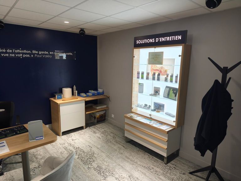 f9dc9991-e33e-471e-a6c7-ae0561792bb2