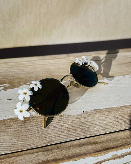 bb77f587-bfaf-43b2-b9b2-c0333411d2fc