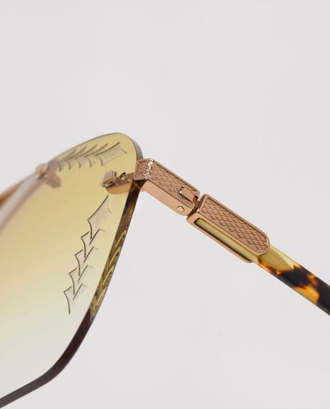 e1a3116e-09f1-4c5b-937b-e2147c0b2abd