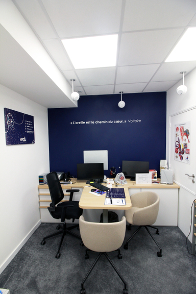 f9f83e76-f51c-402e-824d-287be4a19623