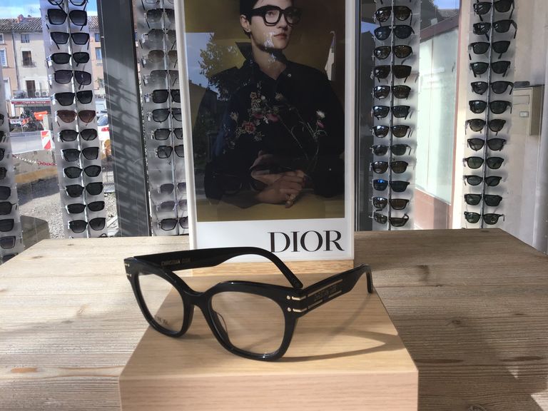 24e63f2e-e053-4bab-adf8-9b149c1d8952