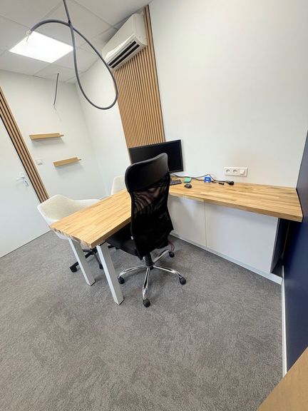 696b1876-57a8-4c3e-a3ff-81ff70940fc4