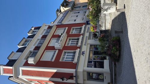 8eefbc09-08c6-4d83-9938-246f2e7cd482