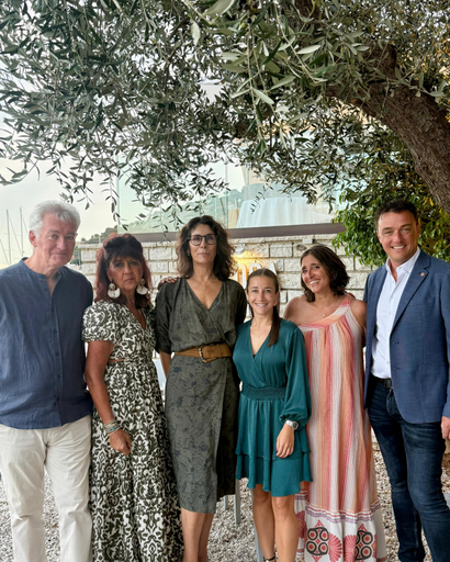 b845661b-8017-4721-9d1b-5d05d6aefc4f