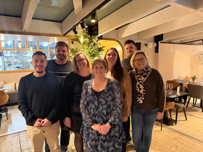 963903c9a5944ad5b54174cd856e9933