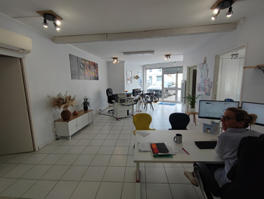 8d521240-d136-426e-a313-007f56e47d45