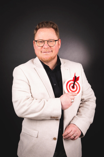 70d55317de4e4727b4e9d934b0b6a3b3