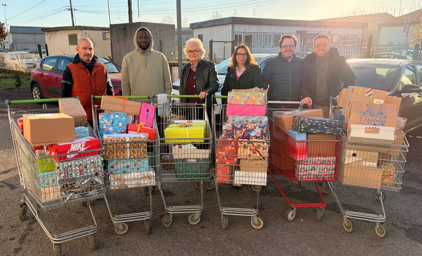 13040b17dc5940e981b88e03f3fef570