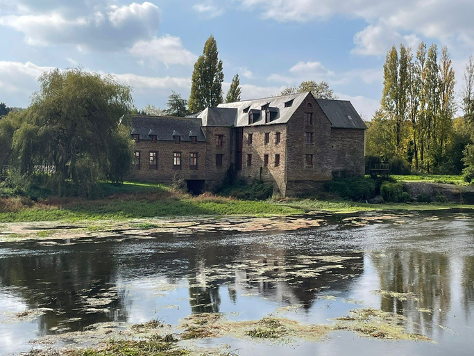 f45ec566-45fc-4de7-ad20-ff75dc821f1b