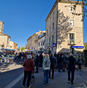 b74658b9-0c80-41e9-b65c-0d2c9396d9d8