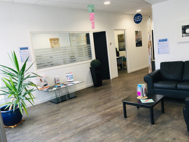 HT6XoeRE0HPGzWkoL_rLtHia4g14zvd-9g91arIvQSAUixGoamZDKN82FocSNeqZa6lxT-Ml1BYhG8q53A=s0